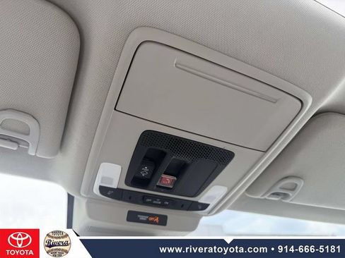 Used 2023 Honda Accord EX image 27