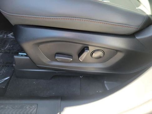 New 2025 Ford Explorer Active w/ Active Comfort Package image 22