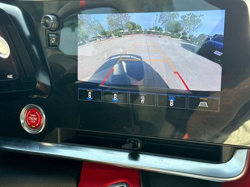Used 2021 Chevrolet Corvette Stingray Preferred Cpe w/ Z51 Performance Package RWD image 24