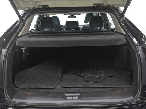 Used 2024 Nissan Ariya AWD image 9