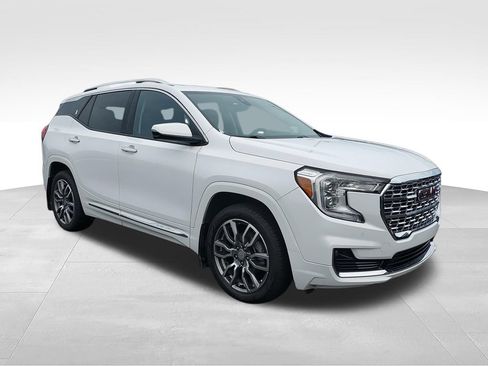 Used 2022 GMC Terrain Denali AWD/4WD image 2