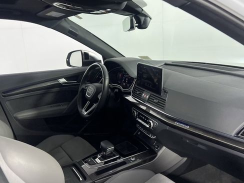 Used 2023 Audi SQ5 Prestige w/ Prestige Package image 33