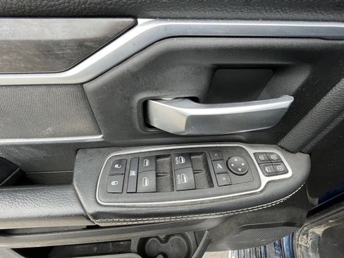 Used 2024 RAM 2500 Big Horn w/ Bed Utility Group image 23