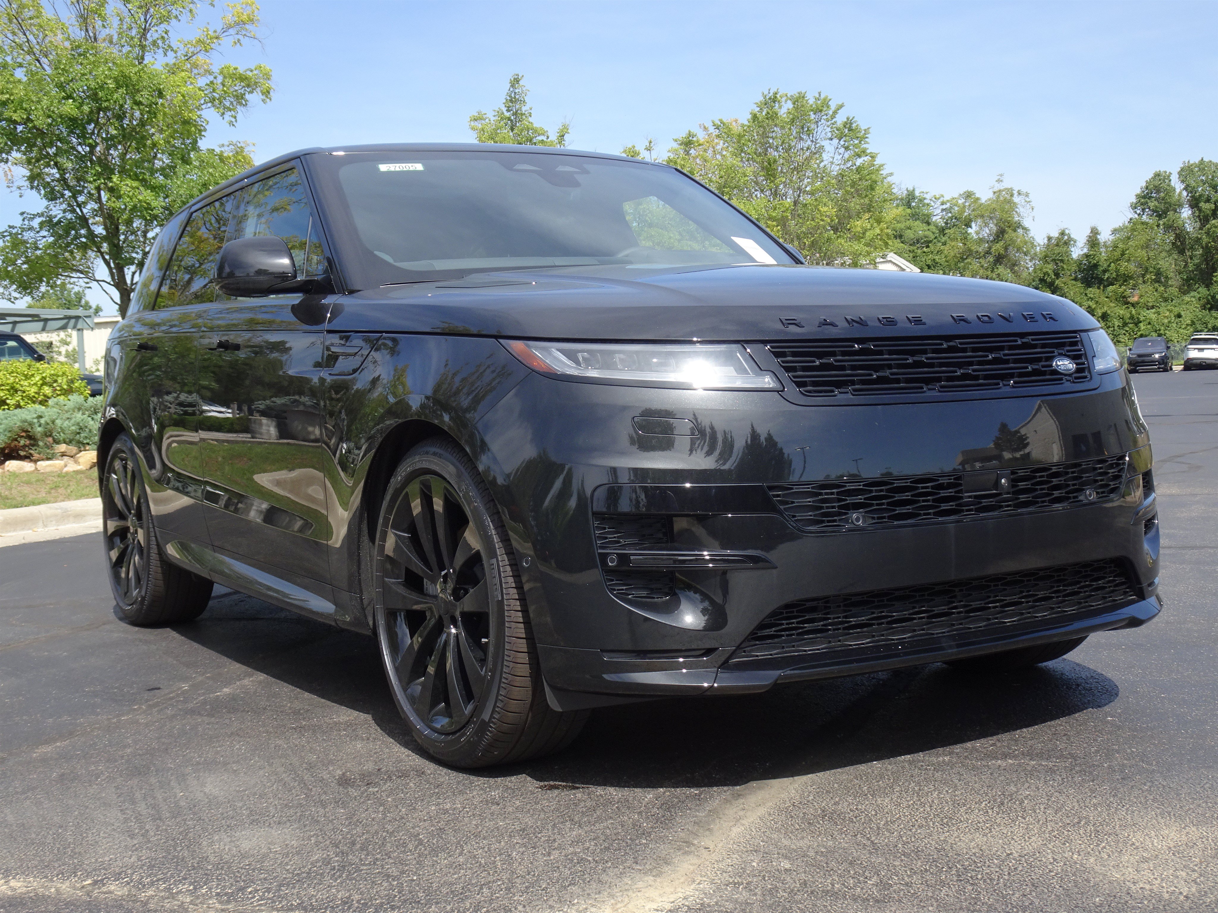 New 2027 Land Rover Range Rover Sport Dynamic SE AWD/4WD image 8