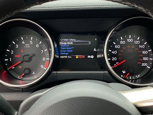 Used 2019 Ford Mustang Shelby GT350 w/ Technology Package RWD image 15