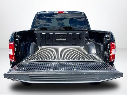 Used 2018 Ford F150 XLT AWD/4WD image 17
