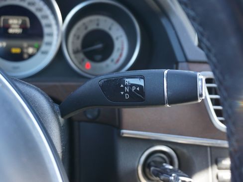 Used 2014 Mercedes-Benz E 350 Sedan image 11