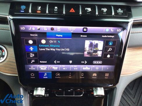 Used 2023 Jeep Grand Cherokee Summit w/ Advanced Protech Group IV image 33