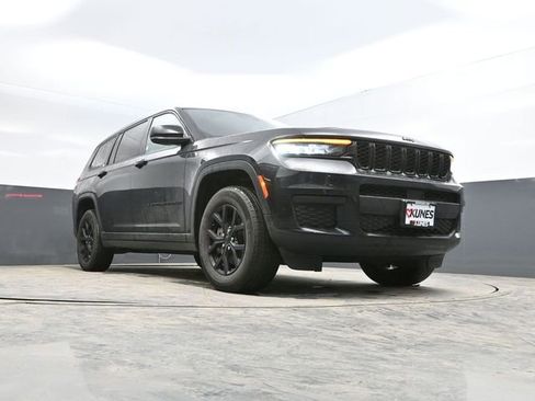 Used 2024 Jeep Grand Cherokee L Laredo AWD/4WD image 48