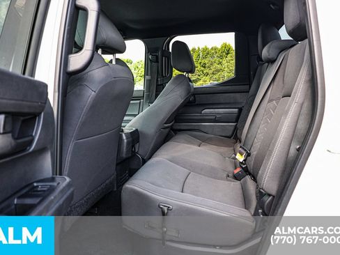 Used 2024 Toyota Tacoma SR5 AWD/4WD image 19