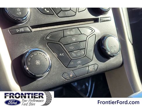 Used 2016 Ford Fusion SE w/ Equipment Group 202A image 24