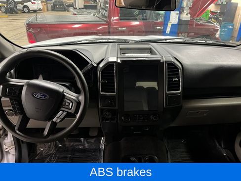 Used 2016 Ford F150 XLT w/ Trailer Tow Package image 15