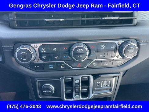 Certified 2025 Jeep Wrangler Unlimited Sahara w/ Safety Group AWD/4WD image 54