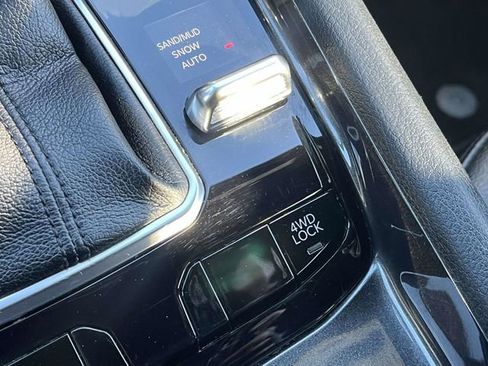 Used 2024 Jeep Compass Latitude image 31