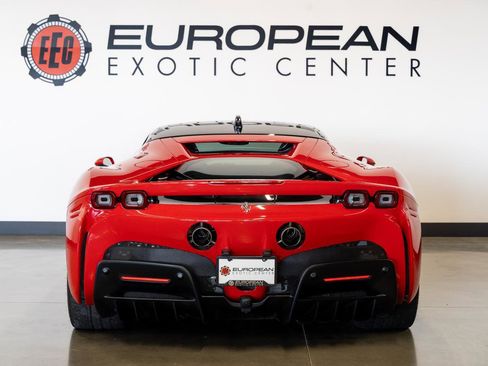 Used 2022 Ferrari SF90 Stradale image 21