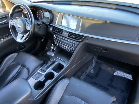 Used 2020 Kia Optima SE image 21