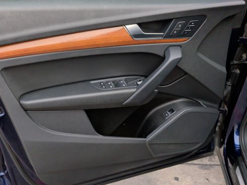 Used 2022 Audi Q5 2.0T Premium image 29