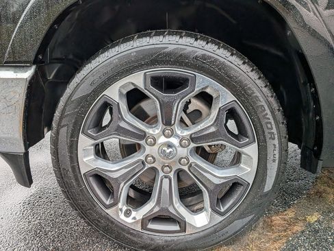 Used 2019 RAM 1500 Limited image 10