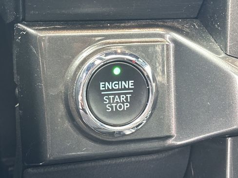 Used 2023 Ford F150 XLT w/ Equipment Group 302A High image 11