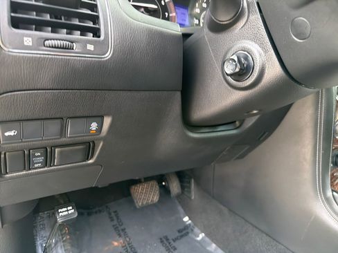 Used 2020 Nissan Armada SL RWD image 19