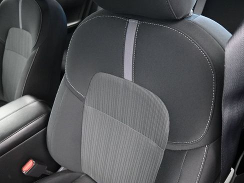 Used 2024 Nissan Sentra SV FWD image 18