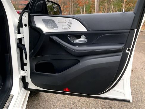 Used 2020 Mercedes-Benz GLE 350 4MATIC image 22