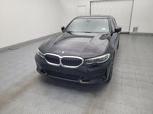 Used 2019 BMW 330i Sedan w/ Convenience Package image 15