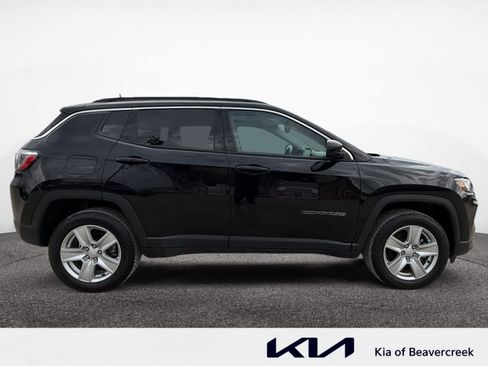 Used 2022 Jeep Compass Latitude image 6