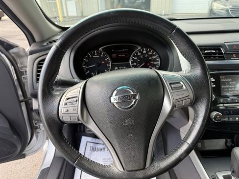 Used 2015 Nissan Altima 2.5 SV FWD image 15