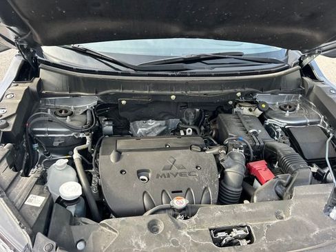 Used 2025 Mitsubishi Outlander Sport SE image 37