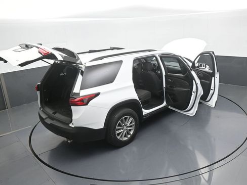 Used 2023 Chevrolet Traverse LT image 71