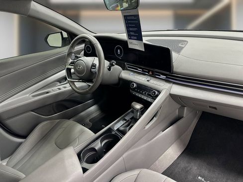 Certified 2024 Hyundai Elantra SEL w/ Convenience Package FWD image 6