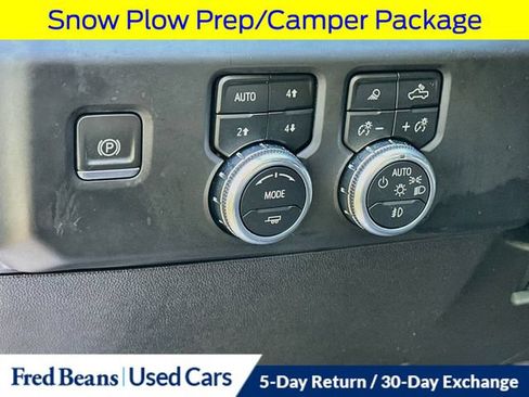 Used 2024 GMC Sierra 3500 Denali w/ Denali Reserve Package AWD/4WD image 13