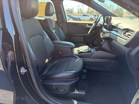 Certified 2023 Ford Escape ST-Line Select w/ Tech Pack #2 image 18