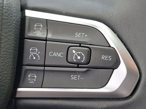 Used 2023 Jeep Compass Limited AWD/4WD image 22