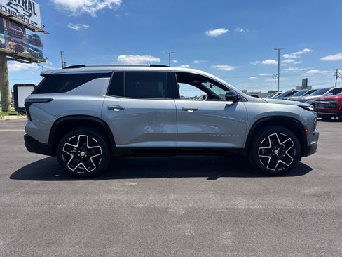 New 2026 Chevrolet Traverse High Country FWD image 7