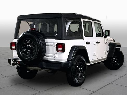 Used 2022 Jeep Wrangler Unlimited Sport AWD/4WD image 12