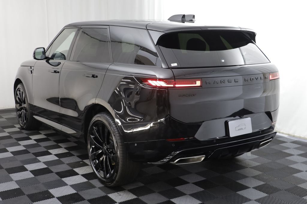 New 2027 Land Rover Range Rover Sport Dynamic SE AWD/4WD image 17