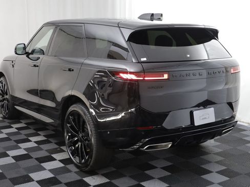 New 2027 Land Rover Range Rover Sport Dynamic SE AWD/4WD image 17