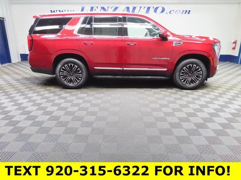 Used 2025 GMC Yukon Elevation w/ LPO, Floor Liner Package image 2