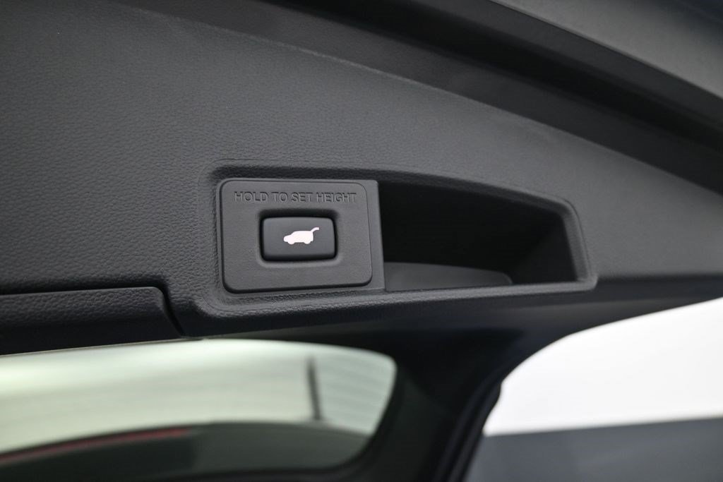 Used 2023 Acura RDX w/ Advance Package FWD image 16