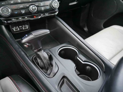 Certified 2024 Dodge Durango GT image 34