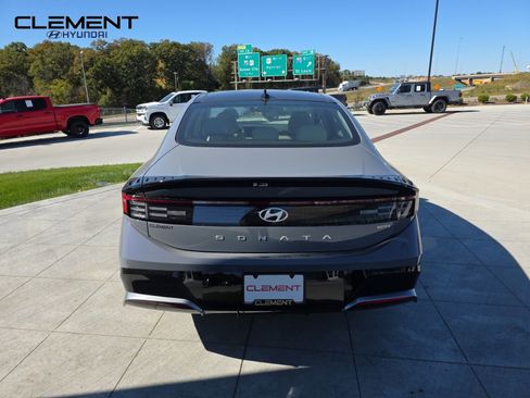 New 2026 Hyundai Sonata Limited image 7