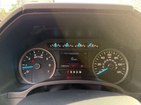 Used 2018 Ford F150 XLT w/ Equipment Group 302A Luxury AWD/4WD image 39