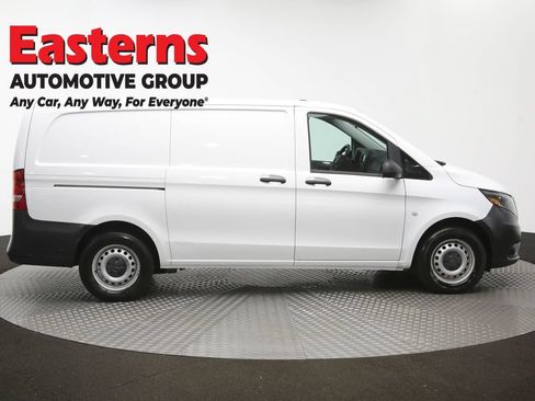 Used 2022 Mercedes-Benz Metris image 40