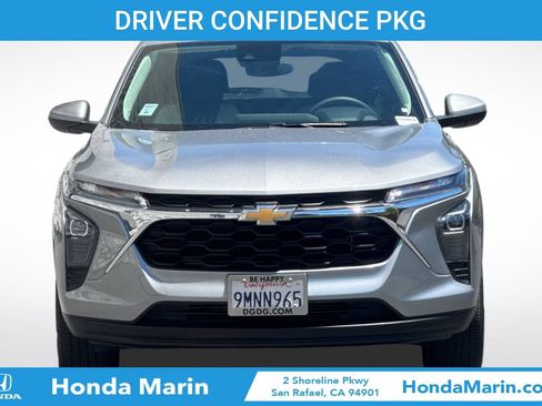 Used 2024 Chevrolet Trax LS w/ LS Convenience Package FWD image 10