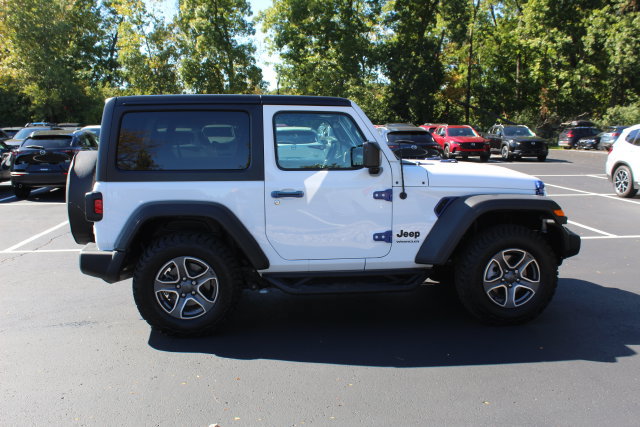Used 2022 Jeep Wrangler Sport AWD/4WD image 2