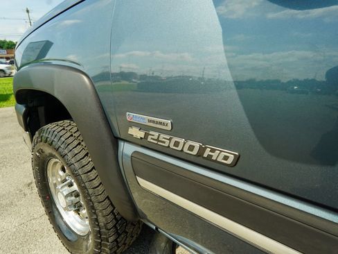 Used 2007 Chevrolet Silverado 2500 LT w/ Heavy-Duty Power Package RWD image 8