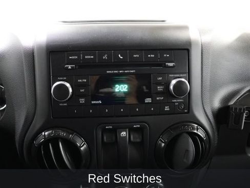 Used 2017 Jeep Wrangler Rubicon AWD/4WD image 23