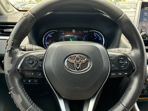 Used 2020 Toyota RAV4 Limited AWD/4WD image 21